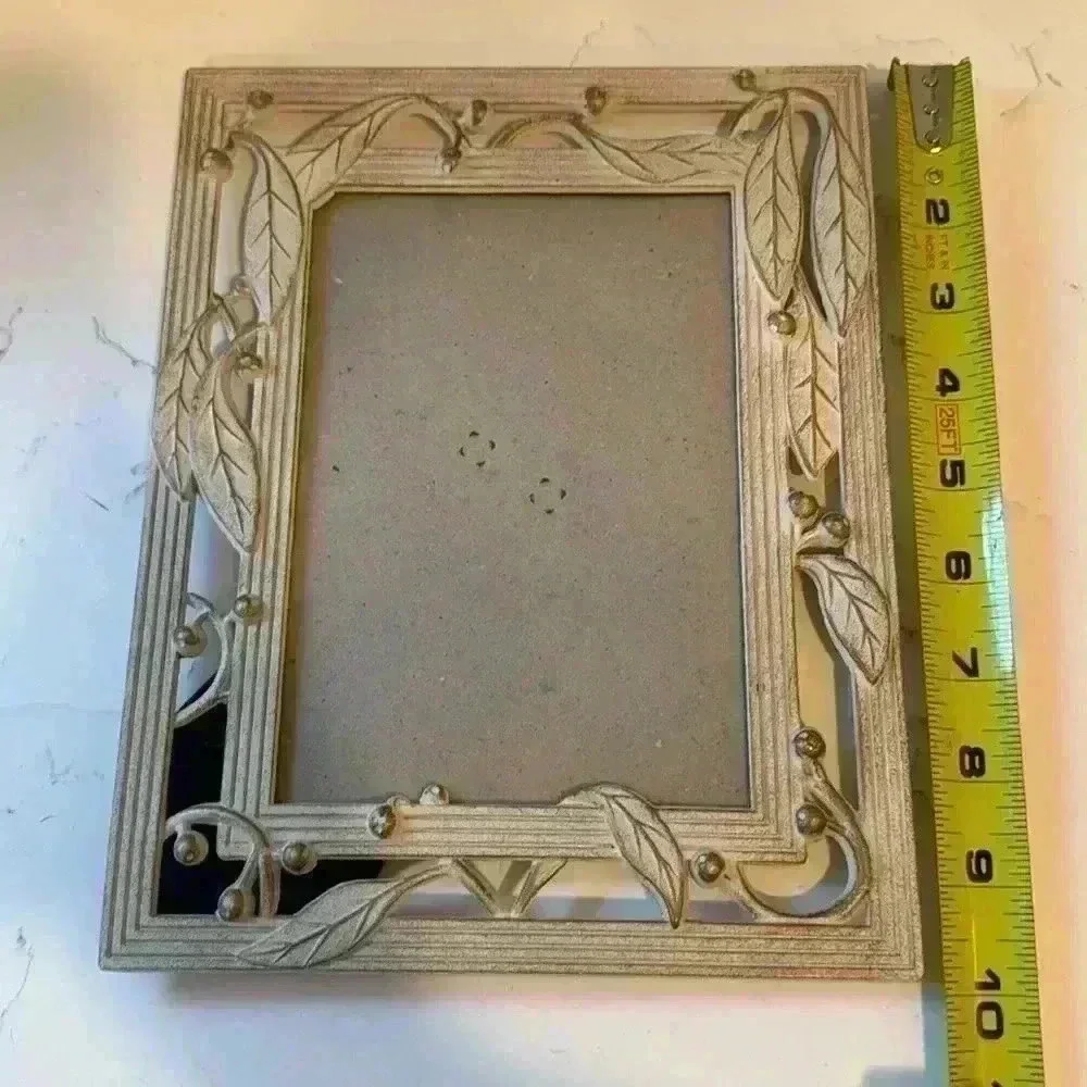 Antique Style Vintage Picture Frame Cream